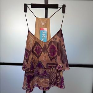 Size medium En Creme fun purple/tan/creme tank top